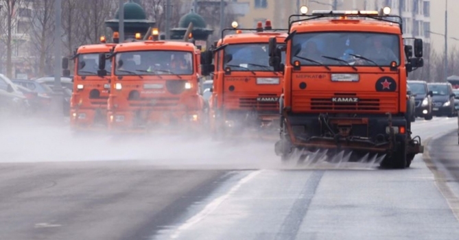 Петербург очистили от более двух тысяч тонн мусора