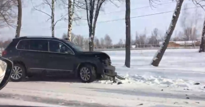 Водитель Mitsubishi погиб в ДТП на Санкт-Петербургском шоссе